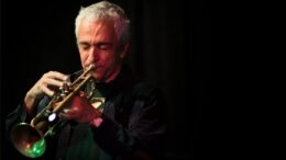 Jazz musician Loz Speyer plays the trumpet